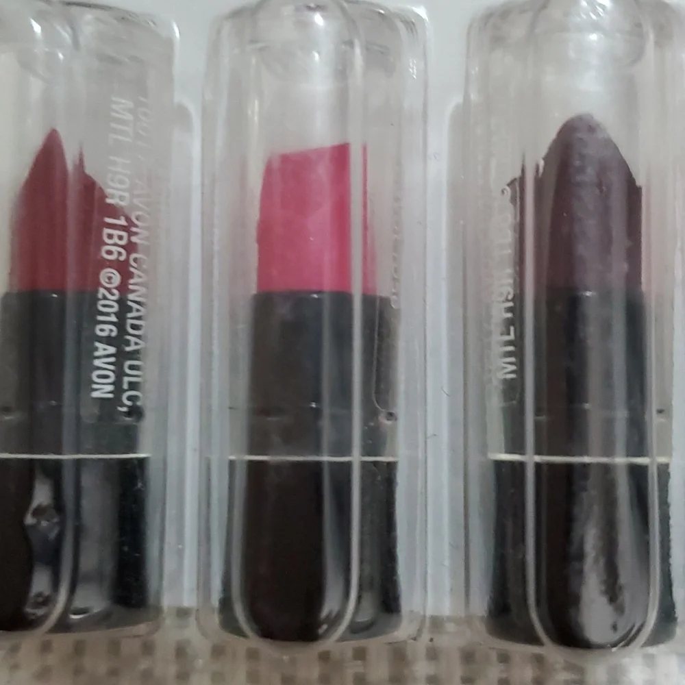 Avon True Color Ultra Hydrating Lip Color Samples #F2727